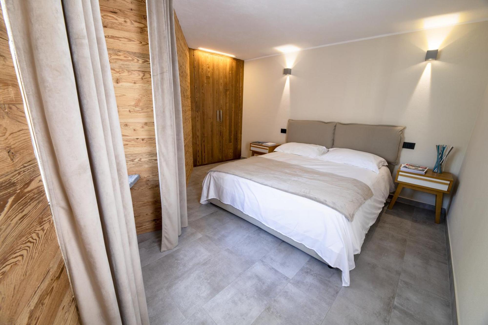 Fenat Aparthotel Introd Luaran gambar