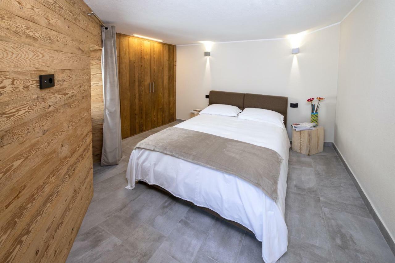 Fenat Aparthotel Introd Luaran gambar